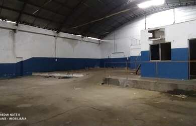 Imagem 2: Galpão comercial na Av. Pedro Freitas, 864 m², para lojas, depósitos e transportadoras!