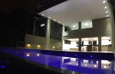 Imagem 3: Casa Maravilhosa para venda ou locação no Aruã Lagos II, 4 suítes, 450 m², piscina, 5 vaga