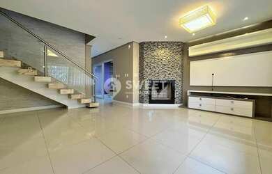 Imagem 4: Casa Alto Padrão. Piscina, Churrasqueira, Imóvel mobiliadoeAr-condicionado