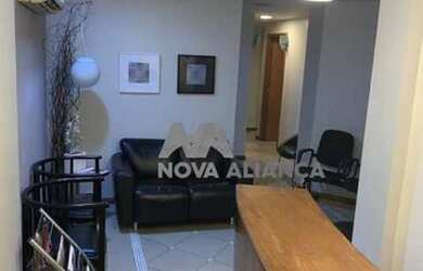 Imagem: O depósito possui 100m² de Área e está localizado em Copacabana