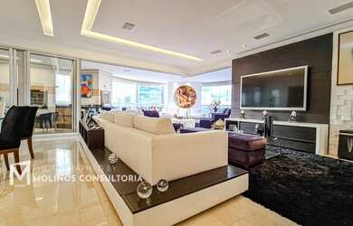 Imagem: O apartamento possui 3 Dormitórios, 5 Banheiros, 5 Vagas na