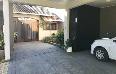 Imagem 5: Casa a venda no Rau. Piscina, Ar-condicionado, 300m² de Áreae2 Vagas...