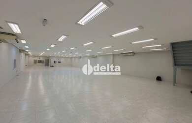 Imagem: O depósito possui 530m² de Área e está localizado em Nossa