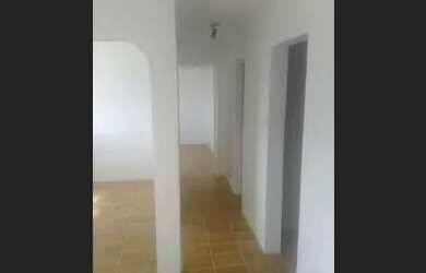 Imagem: O apartamento possui 2 Dormitórios, 1 Banheiro e está localizado