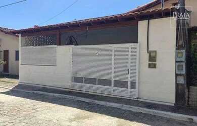 Imagem: A casa em condomínio possui 3 Dormitórios, 2 Banheiros, 1