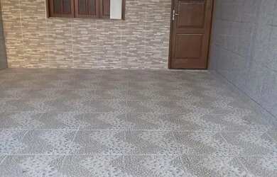 Imagem: A casa possui 2 Dormitórios, 2 Banheiros, 1 Vaga na garagem