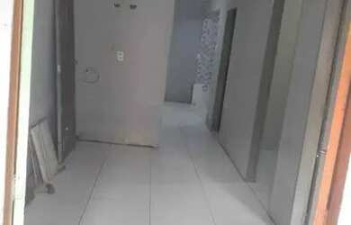 Imagem: A casa possui 2 Dormitórios, 1 Banheiro e está localizado