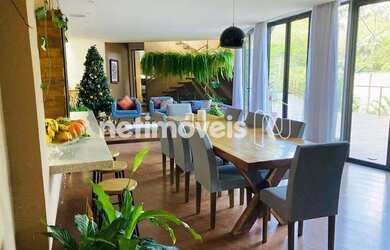 Imagem: A casa em condomínio possui 4 Dormitórios, 4 Banheiros, 4