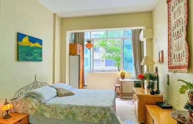 Imagem: A kitnet possui 1 Dormitório, 1 Banheiro, 40m² de Área e