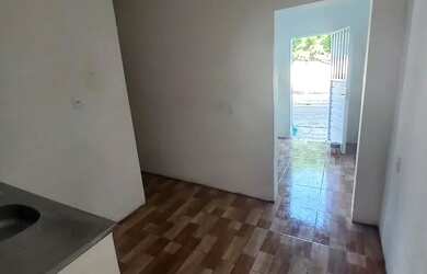 Imagem: A casa possui 2 Dormitórios, 2 Banheiros, 1m² de Área e