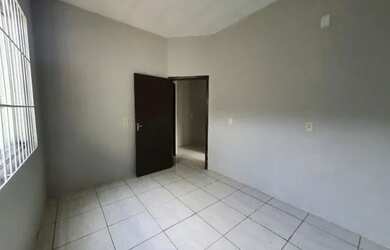 Imagem 10: Apartamento no bairro Iririu para locação por R$ 1.300,00 sem taxa extra