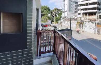 Imagem: O apartamento possui 1 Dormitório, 1 Banheiro, 1 Vaga na garagem