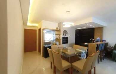 Imagem: O apartamento possui 4 Dormitórios, 3 Banheiros, 3 Vagas na