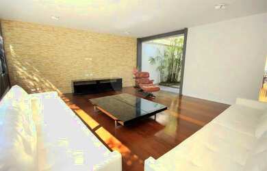 Imagem 2: Sobrado com 4 quartos à venda ou para locação em Chácara Monte Alegre...