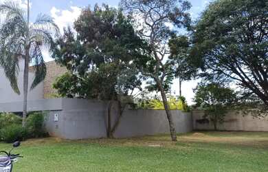 Imagem 2: Terreno para Venda em condomínio fechado no Bairro Jardim Karaiba