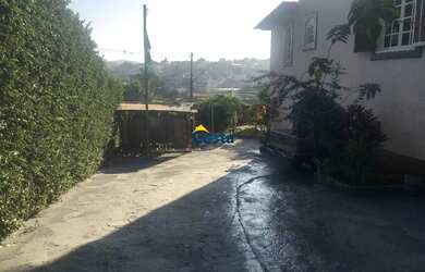 Imagem 5: Excelente Casa com Perfil Comercial - Ideal para Clínicas