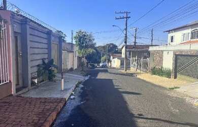 Imagem 3: Casa em Uberlândia - 4 quartos - B. Cruzeiro do Sul