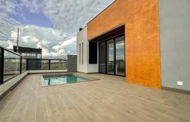 Imagem: A casa à venda possui 3 Dormitórios, 4 Banheiros, 2 Vagas