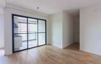 Imagem: O apartamento possui 2 Dormitórios, 2 Banheiros, 2 Vagas na