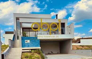 Imagem: A casa em condomínio possui 3 Dormitórios, 4 Banheiros, 4