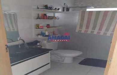 Imagem 11: Sobrado à Venda. Varanda, 250m² de Área, 2 Vagas na garageme2 Dormitórios