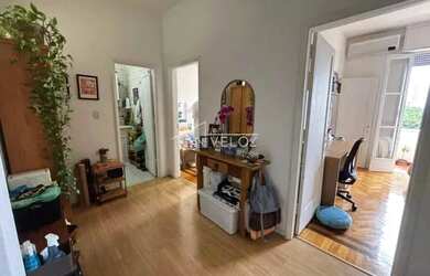 Imagem: O apartamento possui 1 Dormitório, 1 Banheiro, 48m² de Área