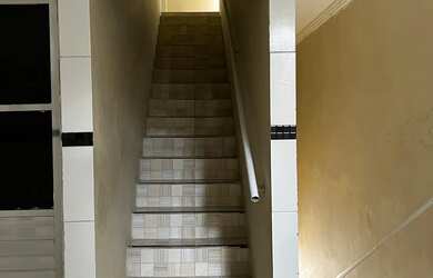 Imagem: A casa possui 2 Dormitórios, 1 Banheiro e está localizado