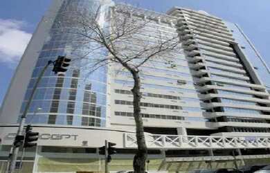 Imagem: O studio possui 1 Dormitório, 1 Banheiro, 28m² de Área e