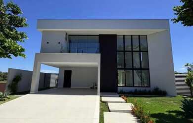 Imagem: A casa em condomínio possui 3 Dormitórios, 4 Banheiros, 2