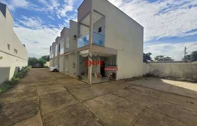 Imagem: A casa em condomínio possui 3 Dormitórios, 3 Banheiros, 2