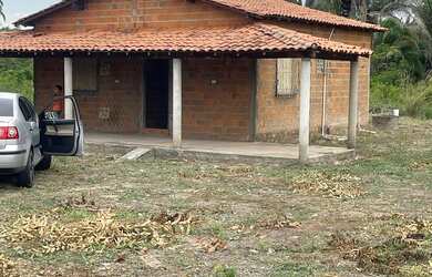 Imagem: A chácara possui 600m² de Área e está localizado em Parque