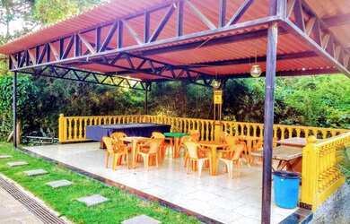 Imagem 3: 3 casas em área de 15.000 metros