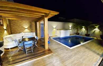 Imagem: A casa em condomínio possui 3 Dormitórios, 3 Banheiros, 4