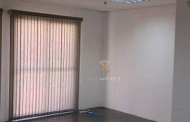 Imagem: O depósito possui 1 Vaga na garagem, 40m² de Área e está