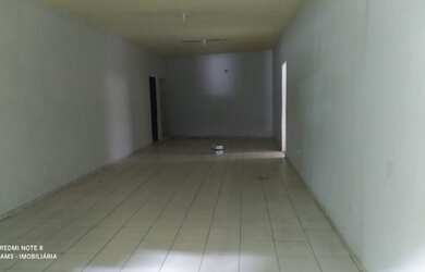 Imagem 7: Galpão comercial na Av. Pedro Freitas, 864 m², para lojas, depósitos e transportadoras!