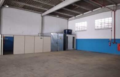 Imagem 7: Galpão para Locação em Lauro de Freitas, portão, 1 banheiro