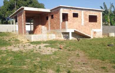 Imagem: A casa possui 2 Dormitórios, 2 Banheiros, 5 Vagas na garagem