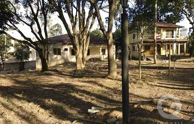 Imagem: O terreno possui 8.800m² de Área, Imóvel novo e está localizado