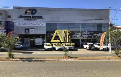 Imagem: O depósito possui 5 Vagas na garagem, 620m² de Área e está