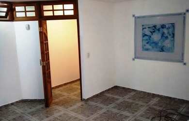 Imagem: O depósito possui 1 Vaga na garagem, 35m² de Área e está