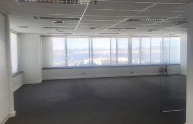 Imagem 2: Excelente Sala 155m2 Toda em Vão Livre com vista para Baia