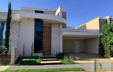 Imagem: A casa em condomínio possui 3 Dormitórios, 5 Banheiros, 2