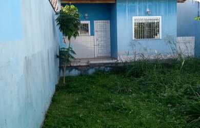 Imagem 7: Casa na Vila Capri c super quintal a poucos metros do Supermarket carta de crédito FGTS co