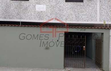 Imagem: A casa possui 3 Dormitórios, 3 Banheiros, 1 Vaga na garagem