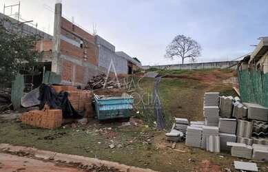 Imagem: O terreno possui 529m² de Área e está localizado em Bragança