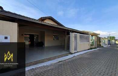 Imagem: A casa em condomínio à venda possui 4 Dormitórios, 1 Banheiro