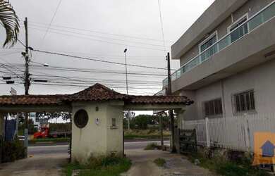 Imagem: A casa possui 2 Dormitórios, 2 Banheiros, 3 Vagas na garagem