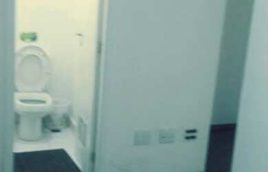 Imagem: O depósito para alugar possui 1 Vaga na garagem e 47m² de