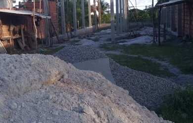 Imagem: O terreno possui 500m² de Área e está localizado em Arembepe