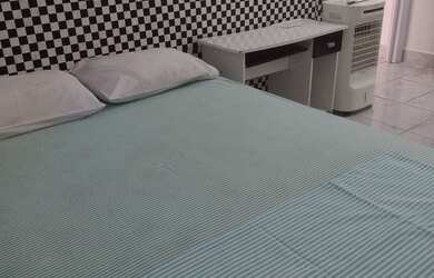 Imagem: O quarto possui 1 Dormitório e está localizado em Poção